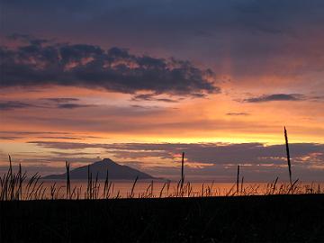 利尻島と７月１１日の夕焼け空