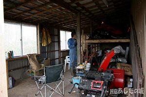小屋の中