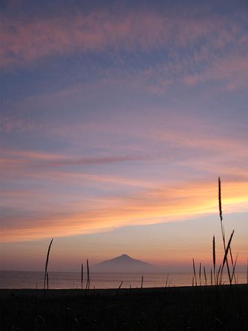 利尻島と６月２４日の夕焼け空