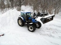トラクターで除雪